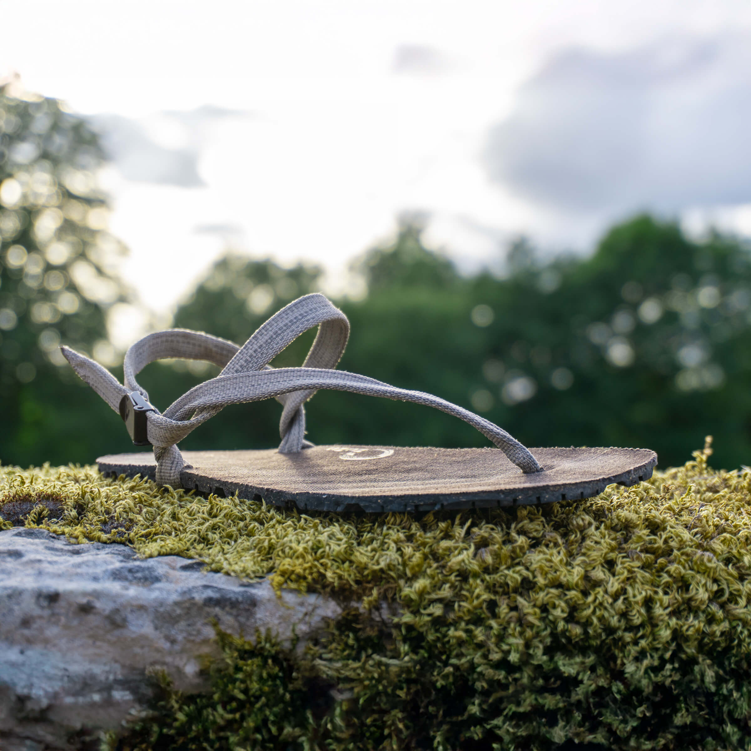 Pebble straps